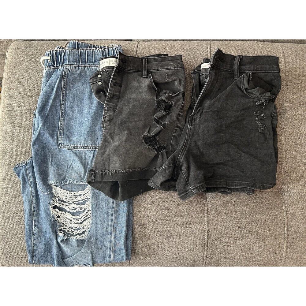 Lot of 3 Juniors size 13 bottoms